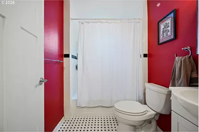 1572 Wilson Ct, Eugene, OR 97402 - Photo 25