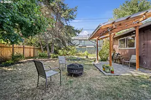 1572 Wilson Ct, Eugene, OR 97402 - Photo 33