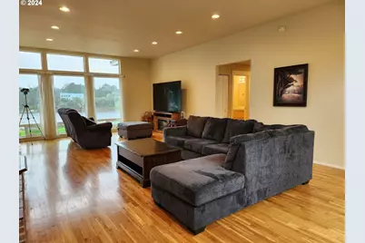654 Madrona Ave, Port Orford, OR 97465 - Photo 7