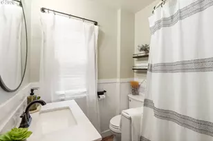514 N College St, Newberg, OR 97132 - Photo 17