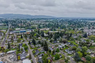 514 N College St, Newberg, OR 97132 - Photo 35