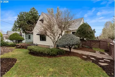 7407 N Polk Ave N, Portland, OR 97203 - Photo 43