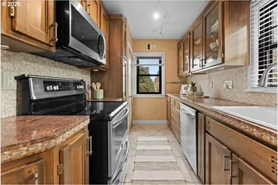 7407 N Polk Ave N, Portland, OR 97203 - Photo 15