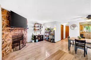 13954 SE Center St, Portland, OR 97236 - Photo 7