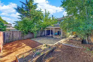 13954 SE Center St, Portland, OR 97236 - Photo 21