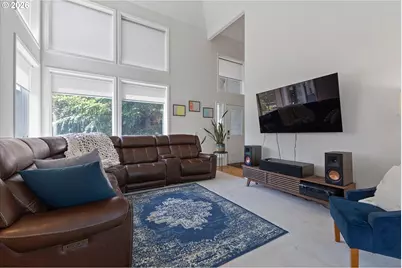 13712 SW 130th Pl, Portland, OR 97223 - Photo 3
