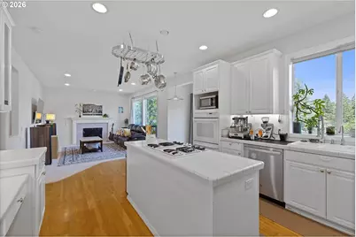 13712 SW 130th Pl, Portland, OR 97223 - Photo 7