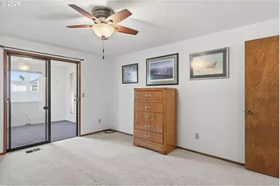 1305 Mulberry Dr, Woodburn, OR 97071 - Photo 17
