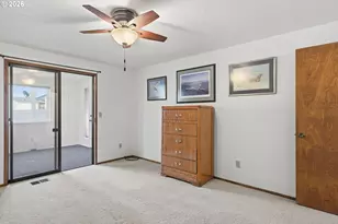 1305 Mulberry Dr, Woodburn, OR 97071 - Photo 17