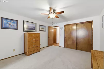 1305 Mulberry Dr, Woodburn, OR 97071 - Photo 19
