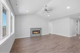 35541 Valley View Dr, Saint Helens, OR 97051 - Photo 15