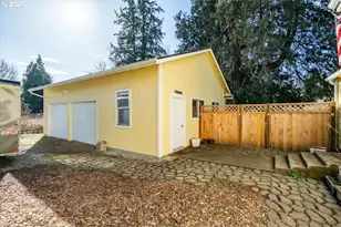 28484 Santiam Hwy, Sweet Home, OR 97386 - Photo 3