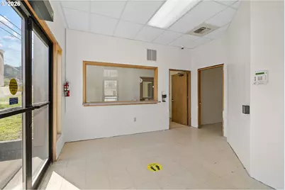 721 SE 3rd St, Pendleton, OR 97801 - Photo 33
