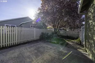 3350 Edgewater Dr, Medford, OR 97504 - Photo 23