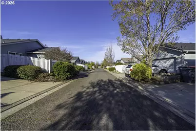 3350 Edgewater Dr, Medford, OR 97504 - Photo 31