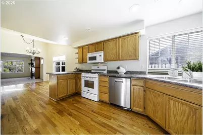 3350 Edgewater Dr, Medford, OR 97504 - Photo 13