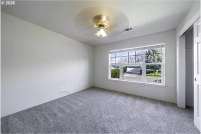3350 Edgewater Dr, Medford, OR 97504 - Photo 15