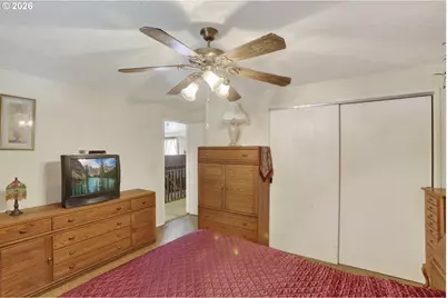 260 S 5th St, Saint Helens, OR 97051 - Photo 15