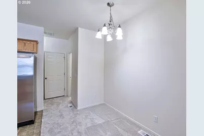 17072 SW Rockridge Ct, Beaverton, OR 97003 - Photo 9