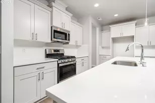9047 S 2nd Ln, Ridgefield, WA 98642 - Photo 5
