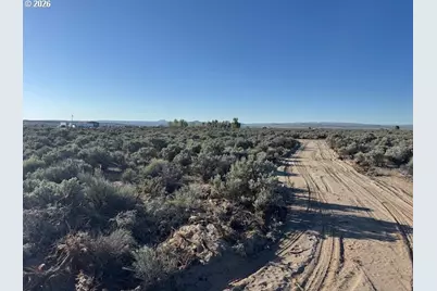 Bark Loop #3000, Silver Lake, OR 97638 - Photo 1