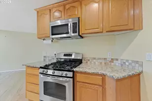 2708 N Main St, Newberg, OR 97132 - Photo 11