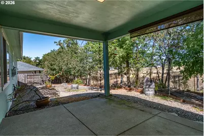 1480 W Tarragon Dr, Roseburg, OR 97471 - Photo 37