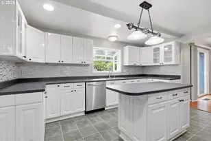 608 NE 124th Ave, Vancouver, WA 98684 - Photo 3