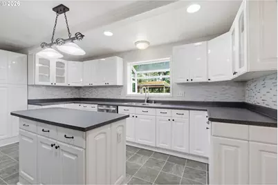 608 NE 124th Ave, Vancouver, WA 98684 - Photo 3