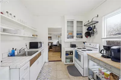 2042 Onyx St, Eugene, OR 97403 - Photo 17