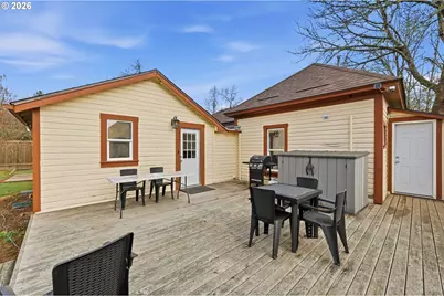 2042 Onyx St, Eugene, OR 97403 - Photo 33