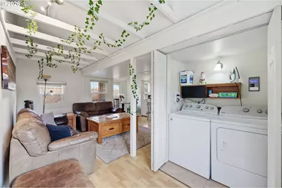 2042 Onyx St, Eugene, OR 97403 - Photo 27