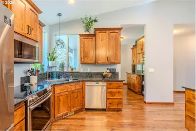 25125 SE Lamar Ln, Eagle Creek, OR 97022 - Photo 21