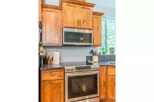 25125 SE Lamar Ln, Eagle Creek, OR 97022 - Photo 23