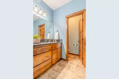 25125 SE Lamar Ln, Eagle Creek, OR 97022 - Photo 33