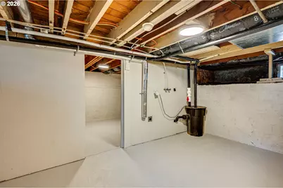 3610 I St, Vancouver, WA 98663 - Photo 9