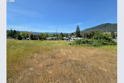 0 Cedar St #36, Riddle, OR 97469 - Photo 9