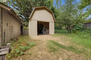 2281 Blackburn St, Eugene, OR 97405 - Photo 39