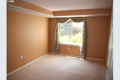 15530 NE Knott St #30, Portland, OR 97230 - Photo 11