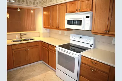 15530 NE Knott St #30, Portland, OR 97230 - Photo 5