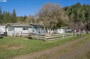 89009 Condon Creek Rd, Florence, OR 97439 - Photo 11