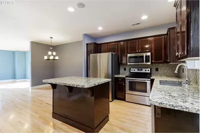 9149 SW Sweek Dr, Tualatin, OR 97062 - Photo 3
