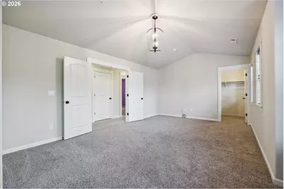 17811 SW Robert Ln, Beaverton, OR 97078 - Photo 25