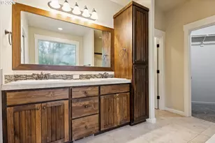 17811 SW Robert Ln, Beaverton, OR 97078 - Photo 15