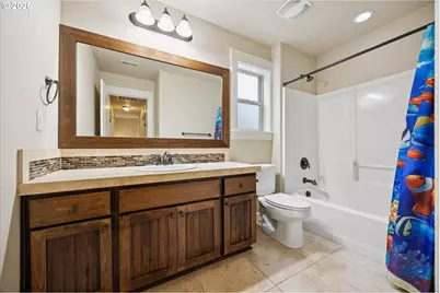 17811 SW Robert Ln, Beaverton, OR 97078 - Photo 21