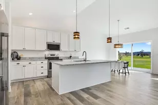 35636 Bella Ridge Loop, Astoria, OR 97103 - Photo 3