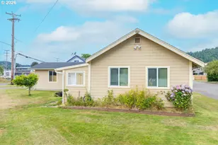 724 Laurel Ave, Reedsport, OR 97467 - Photo 3