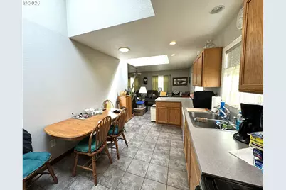 724 Laurel Ave, Reedsport, OR 97467 - Photo 13