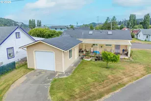724 Laurel Ave, Reedsport, OR 97467 - Photo 1