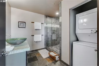 1030 NW 12th Ave #522, Portland, OR 97209 - Photo 29